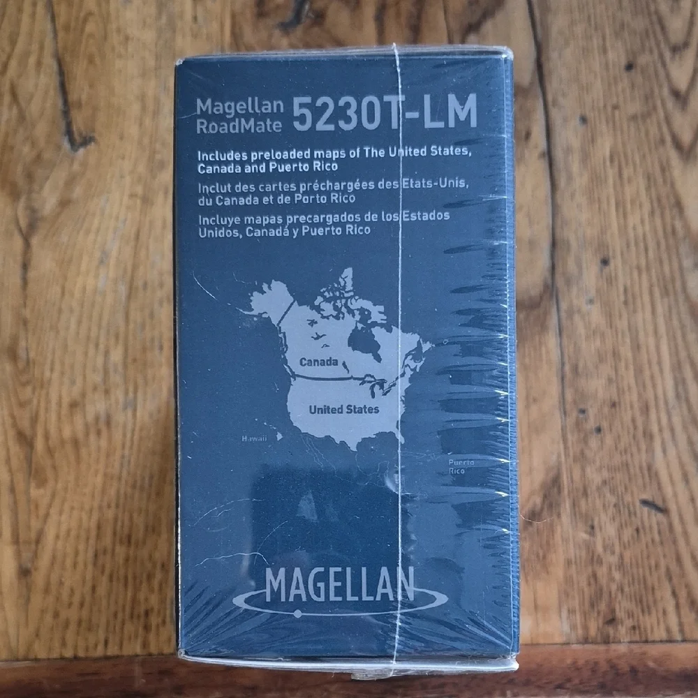 Magellan Outdoors RoadMate 5230T-LM GPS - Black and Gray - Picture 4 of 6